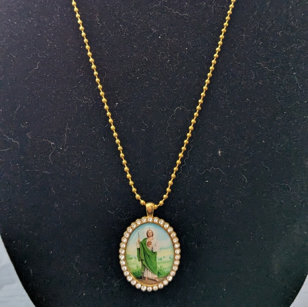 Necklace - Picture 2 of 2